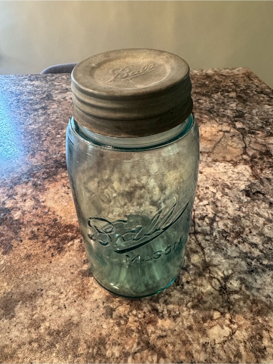 Antique Aqua-Blue Ball Mason canning jar with zinc lid